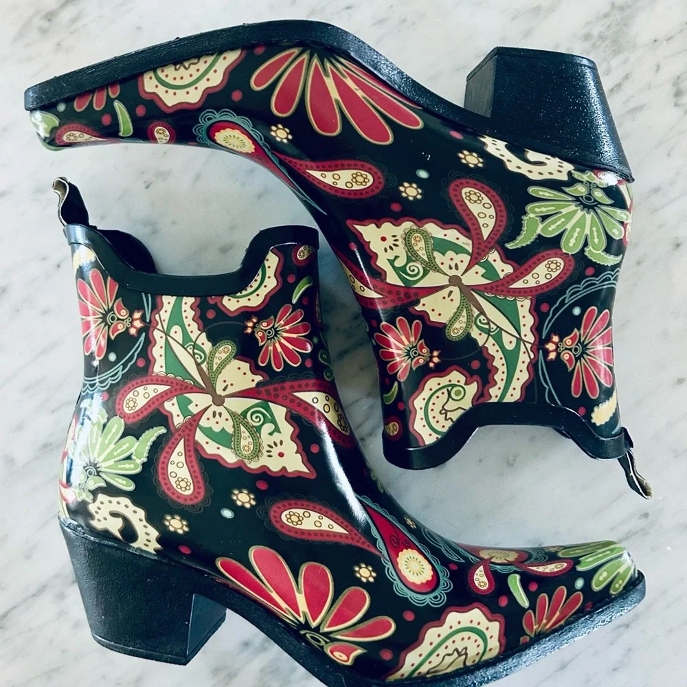 ☔️Madeline Booties Sz 8 - Picture 4 of 9